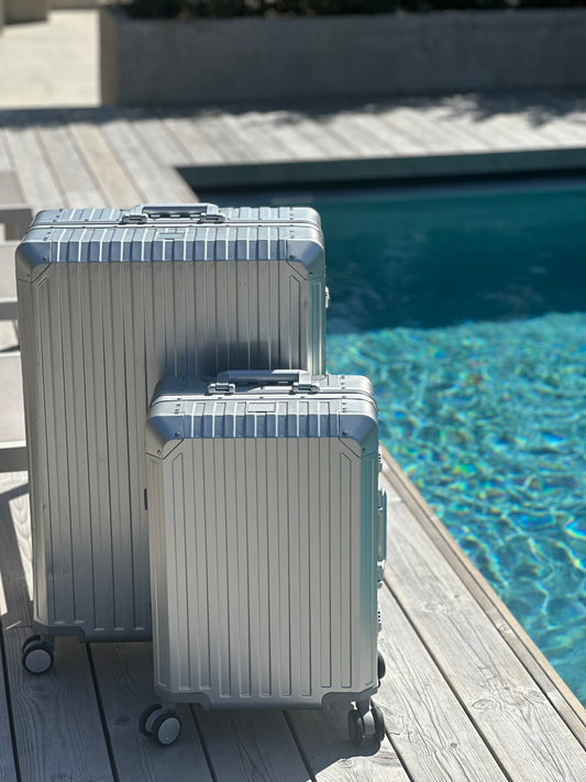 VOYAGER resväska i aluminium