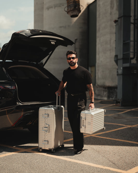 VOYAGER - premium resväska i aluminium, TSA-lås