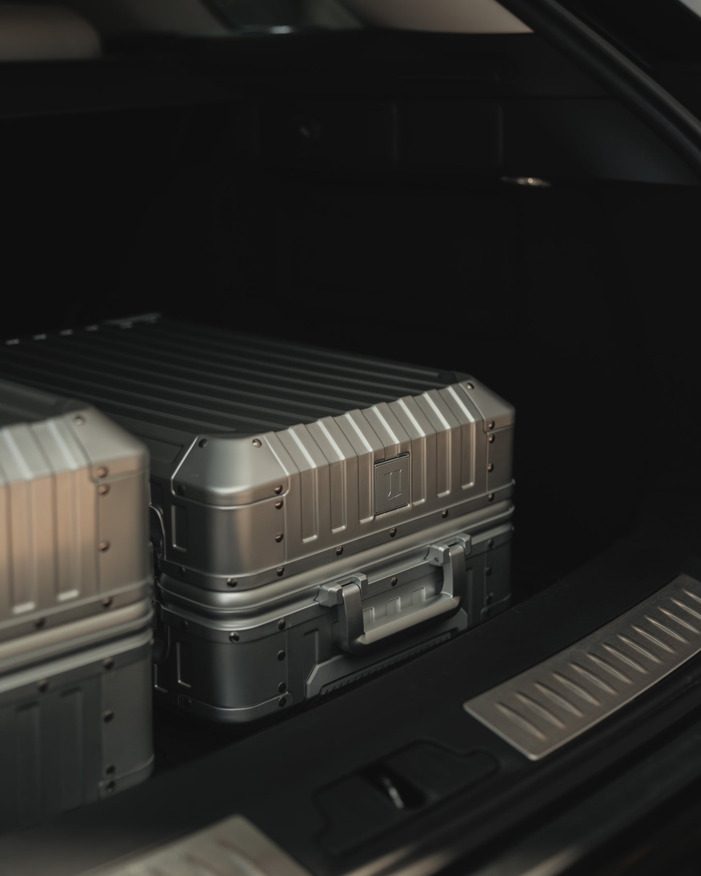 VOYAGER - premium resväska i aluminium, TSA-lås